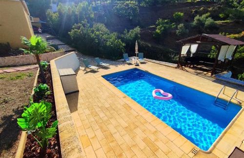 Cartajima House | La Chácara- Fuente de los Peces