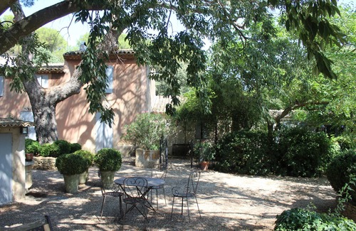 Grans House | La Chênaie, Mas Provençal 6 Personnes Avec Piscine