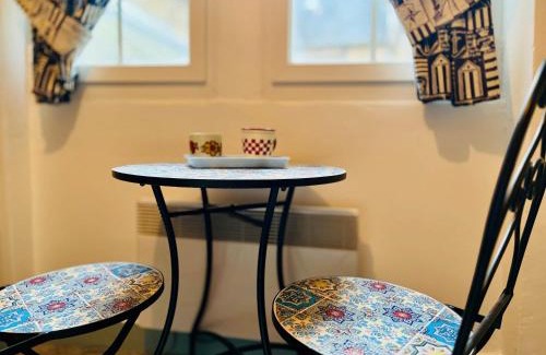 Carentan Hotel | La Chambre du Chateau - Center of Carentan