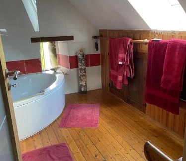 La Roche-Jaudy Bed & Breakfast | La Chambre du Manoir