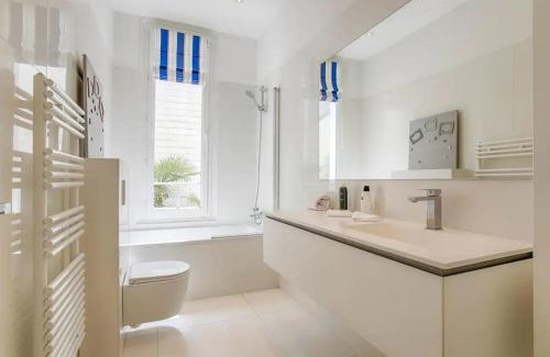 Deauville City Centre House | La charmante maison blanche