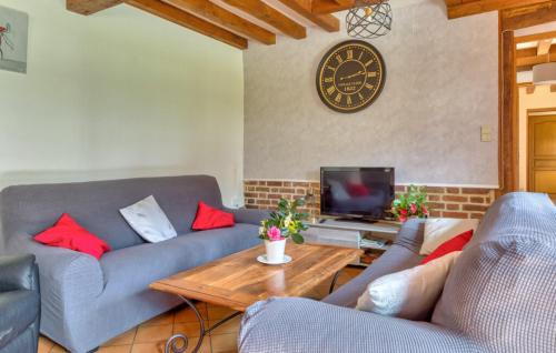 Saint-Etienne-l'Allier House | La Charmille