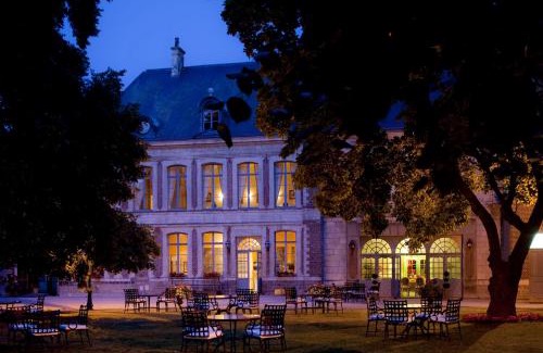 Gosnay Hotel | La Chartreuse Du Val Saint Esprit
