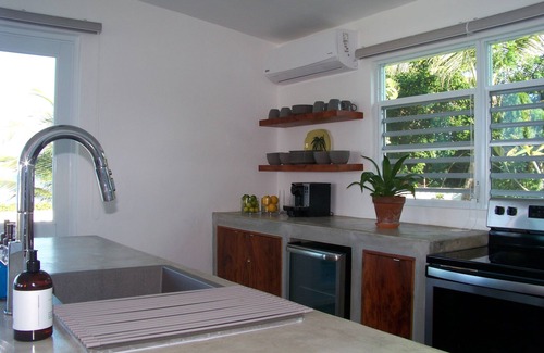 Bravos de Boston House | La Chata Beach House - Ocean Front!