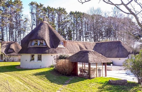 Pleuven House | LA CHAUMIERE - maison familiale, 8' des plages, 8 pers