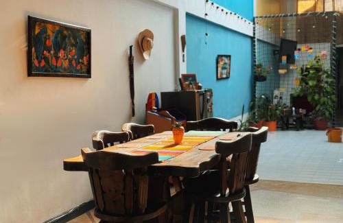 Armenia House | La Chiva Hostal Armenia