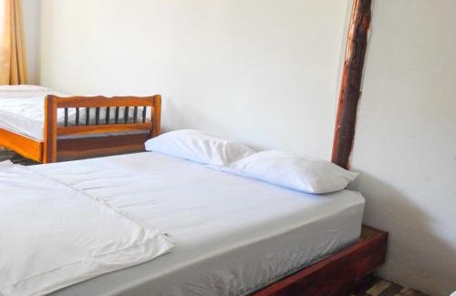 Las Escobas del Venado House | La Choza Playa Venao