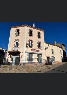 Panissieres Apartment | La Cigogne