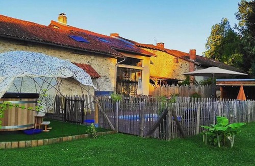 Saint-Victurnien House | La cle des champs