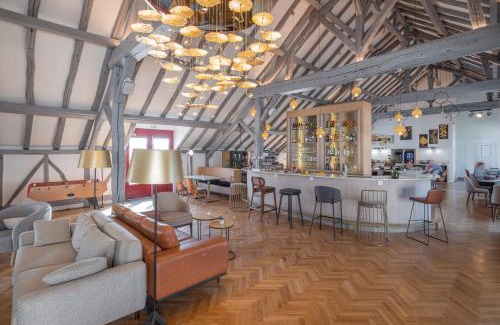 Maslives Hotel | La Clef des Châteaux