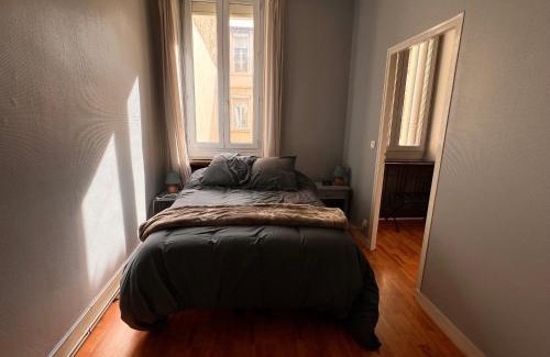 Rochefort Apartment | La Colbertine - Charming Apartment in Place Colbert