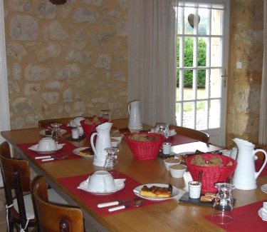 Proissans Bed & Breakfast | La Colline d'Orance Chambres d'hôtes