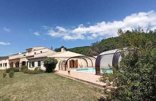 Dieulefit Villa | La Colombière : Gîte avec piscine à Poët Laval