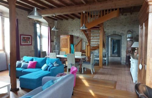 Mauleon House | La Commanderie Grand Gite 10kms " Puy duFou"