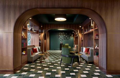 Historic Seaport Resort | La Concha Key West, Autograph Collection