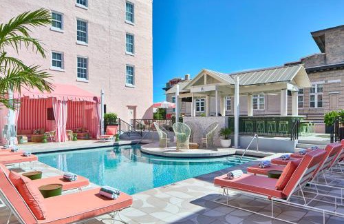Historic Seaport Resort | La Concha Key West, Autograph Collection