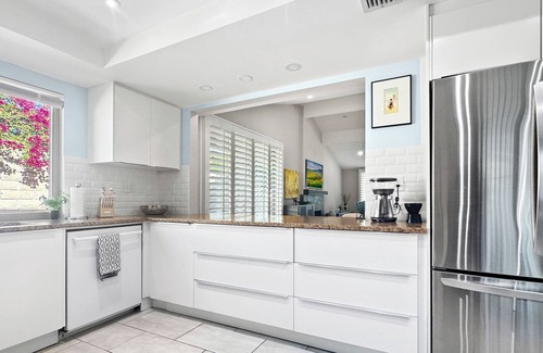 Canyon Corridor Condo | La Condesa Oasis: Luxe Condo Spa Mountain View