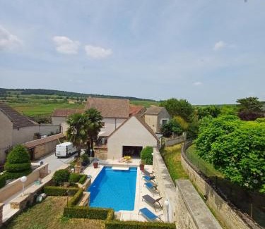 Meursault Villa | LA CONFRERIE à MEURSAULT au CŒUR DE LA BOURGOGNE