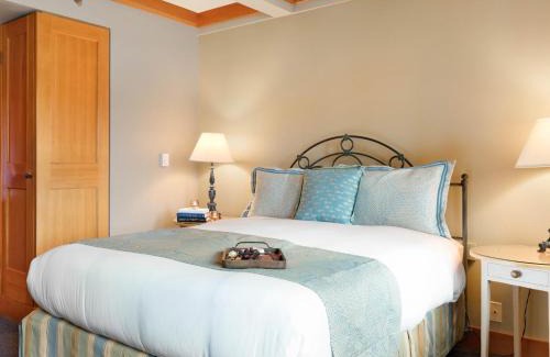 La Conner Hotel | La Conner Channel Lodge