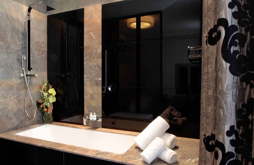Carmes Hotel | La Cour des Consuls Hotel & Spa Toulouse - MGallery Collection