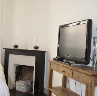 Val-de-Grace Bed & Breakfast | La Cour du 5ème - Chambre d'hôtes