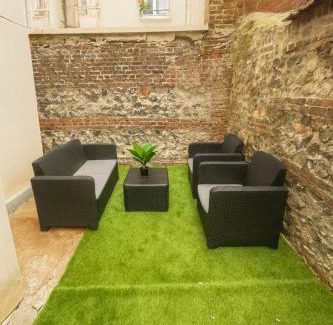 Sainte Marie - Saint Leon Apartment | La cour Havraise