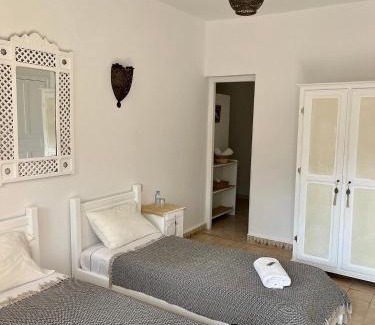 Akhfenir House | La Courbine d'Argent