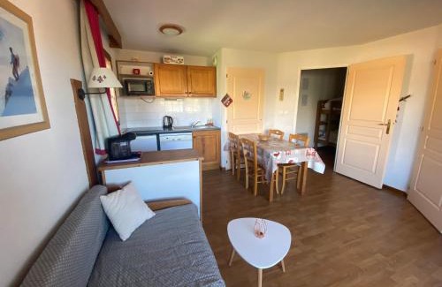 La Joue du Loup Apartment | La Crete du Berger by Actisource, La Joue du Loup