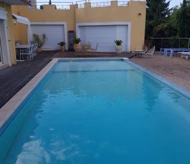 Calvisson Bed & Breakfast | La croisée des chemins