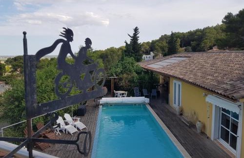 Calvisson Bed & Breakfast | La croisée des chemins
