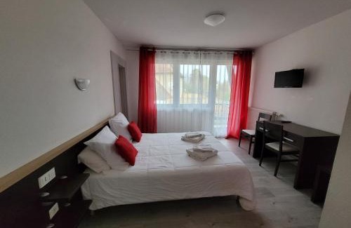 Beaurepaire-en-Bresse Hotel | La Croix Blanche