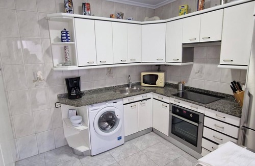 Distrito Llano Apartment | La Cueva de Gonza - Para 5 pax