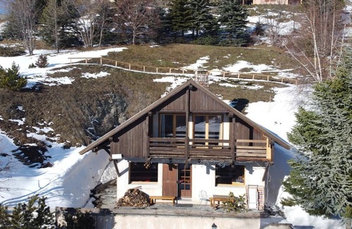 Villard-Reculas Ski Chalet | La Darse, Chalet sleeps 10 in the village of Villard Reculas, Alpe d'Huez.