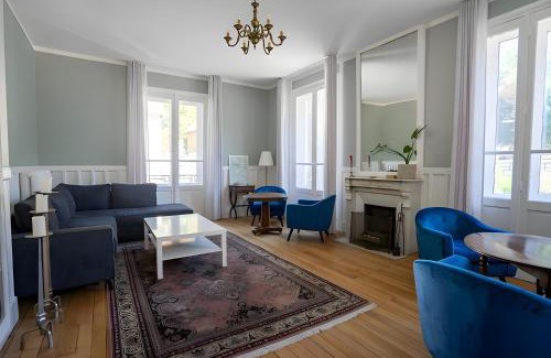 Mont-Dore House | La Demeure Du Tabellion