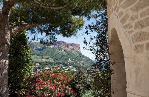 Cassis Bed & Breakfast | La Demeure Insoupçonnée