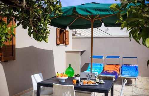 Quartiere XXIV Don Bosco Villa | La Dimora di Tota - villa al mare con piscina, Otranto