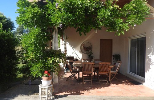 La Chapelle-de-Bragny Bed & Breakfast | La Dinandière