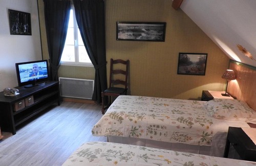 La Chapelle-de-Bragny Bed & Breakfast | La Dinandière
