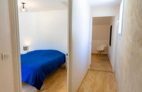 Chinon House | La Dodolela