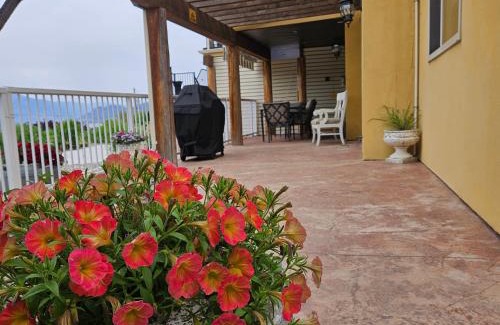 Okanagan-Similkameen House | La Dolce Vita B and B