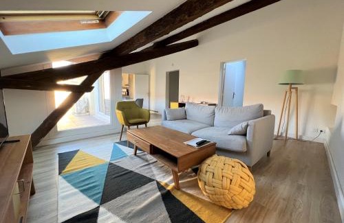 Quartier Administrations Apartment | La Dolce Vita Nîmoise Terrasse 100 m des Arènes