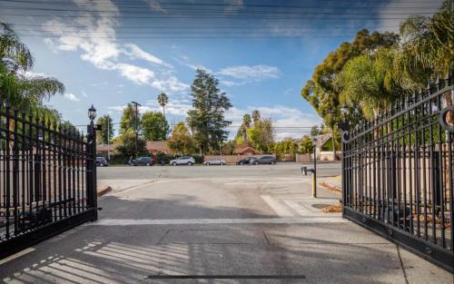 Tarzana House | LA Dream Gem - Beautiful Home with Spa
