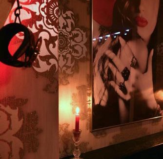 Nancy City Centre Apartment | La Duchesse - Loveroom Moonlove Place Stanislas