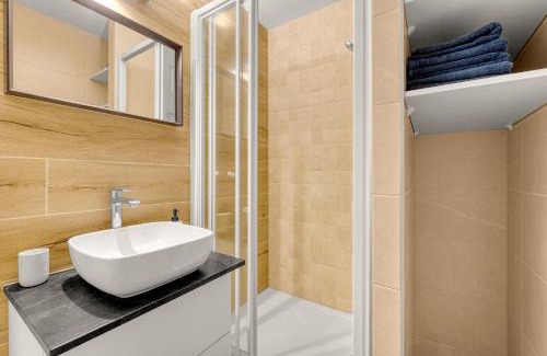 Toulouse East Apartment | LA DUNE - Gare Matabiau - PARKING & WIFI