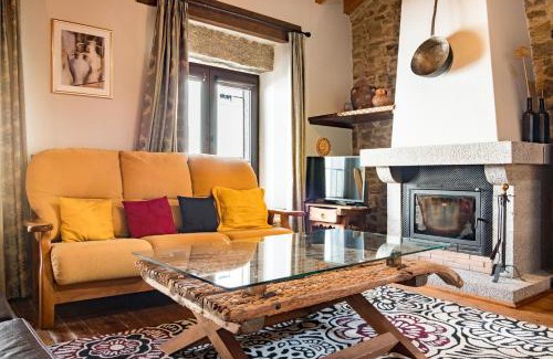 Navarredonda de Gredos House | La Esperilla De Gredos