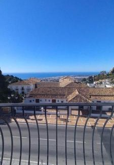 Mijas Apartment | La familia Apartaments Mijas Pueblo