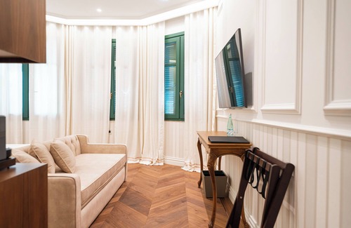 Qender Hotel | La Fe boutique Hotel Sarande