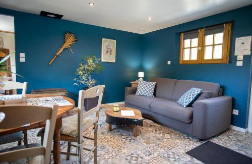 Arrest House | La ferme de Mademoiselle Jeanne