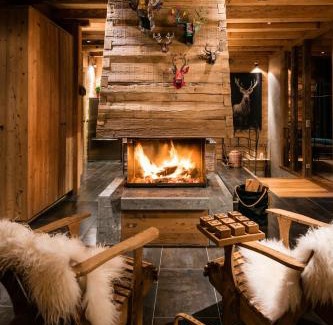 Saint-Jean-de-Sixt Ski Chalet | La Ferme des Lombardes by Casalero