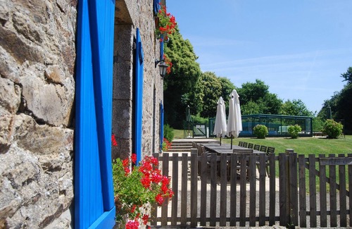 Languidic House | La Fermiere - Gite with covered pool in South Brittany
